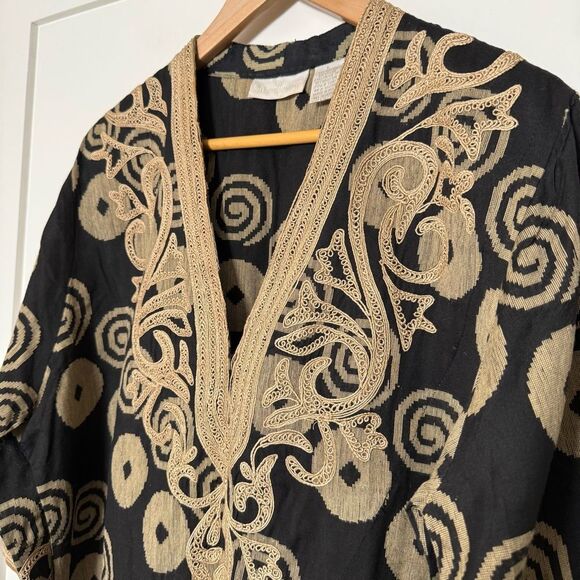 Soft Surroundings Top Tunic Womens Sz L Black Gold Embroidered V Neck Boho Fest - Picture 3 of 13